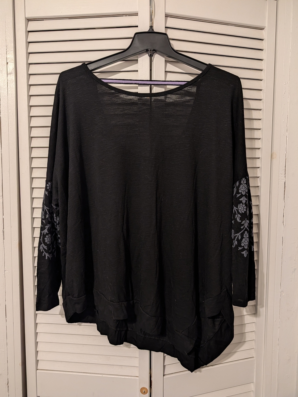 GAIAM Black Long-Sleeve Tunic with Floral Elbow Detail